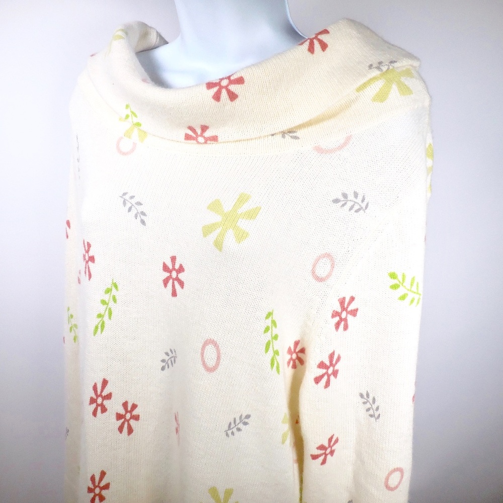 NWT Gene Meyer Soft Cowl Neck Cream XL Sweater Retro Mod Fun Flower Rayon Wool